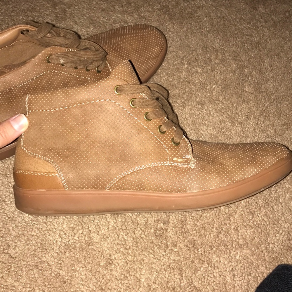 Steve Madden sneakers